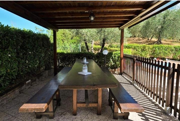 Podere Il Leccione Palaia Bagian luar foto