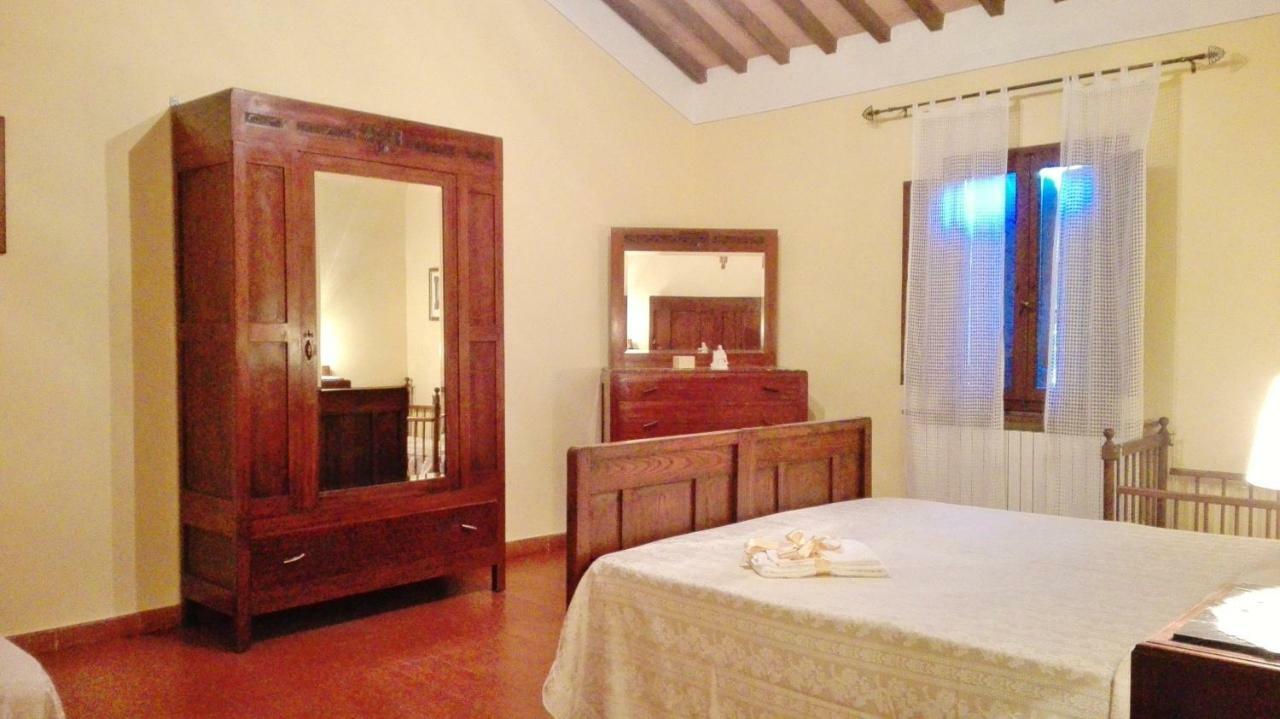 Podere Il Leccione Palaia Bagian luar foto